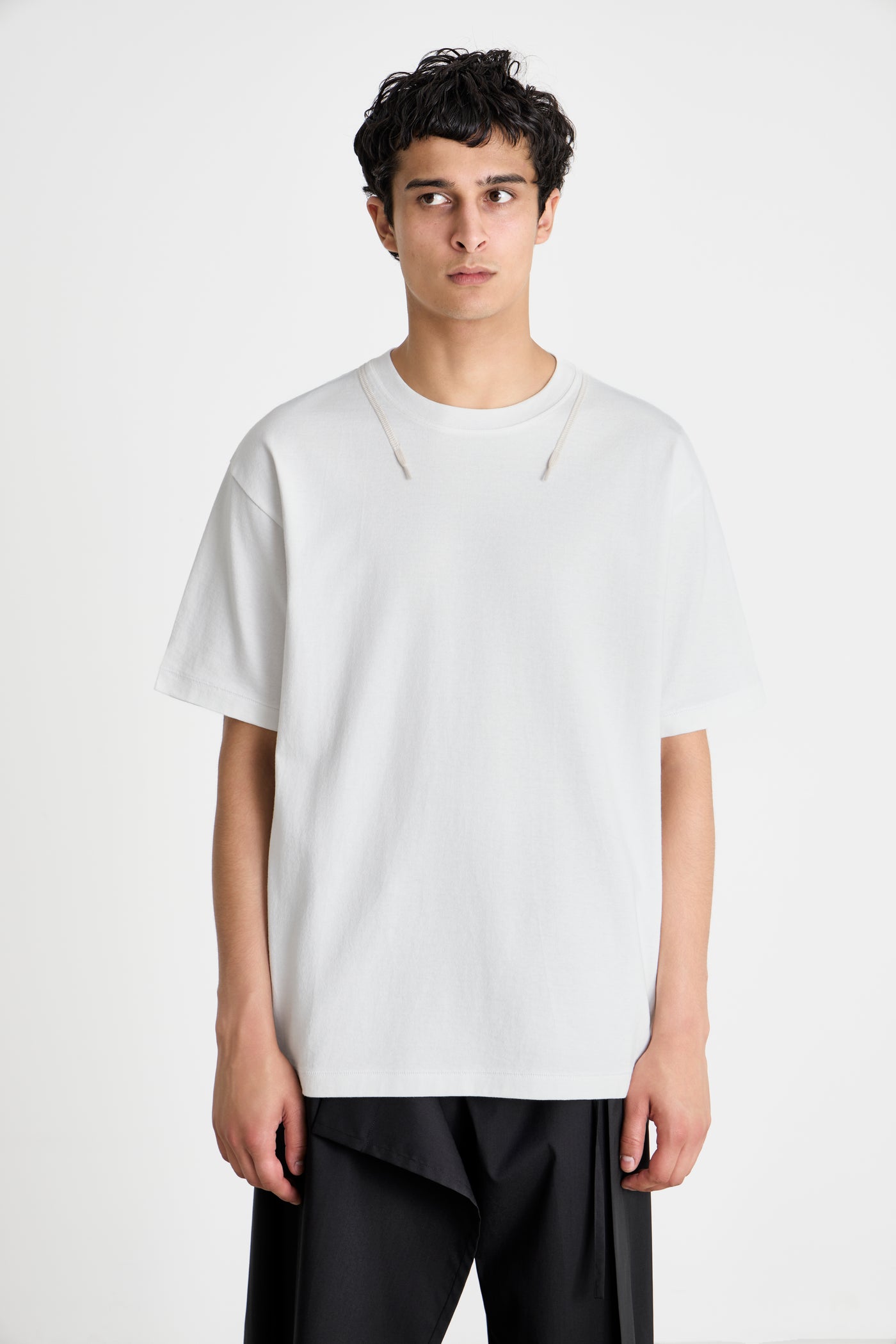 FLATLOCK LACE T-SHIRT