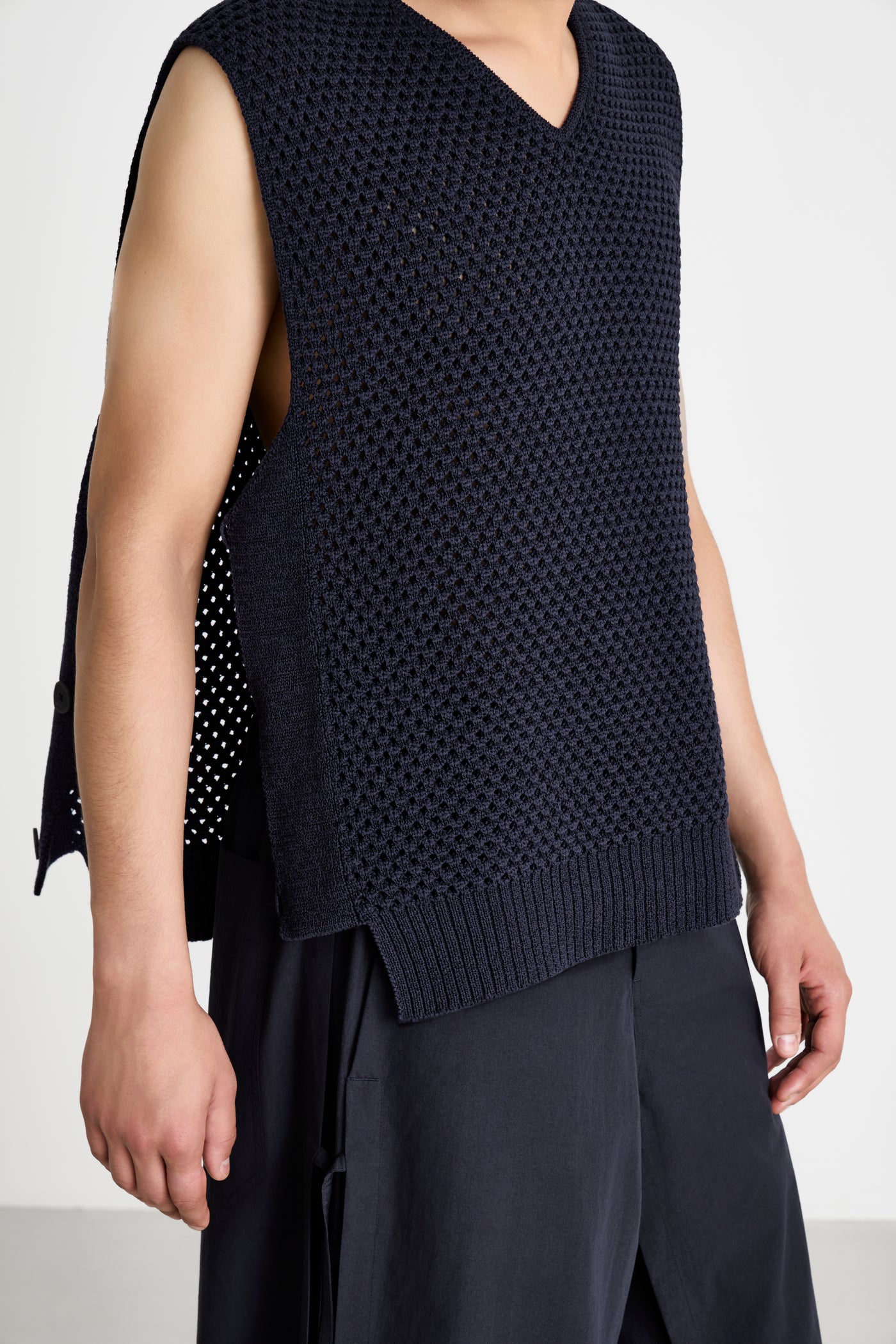 TRELLIS VEST